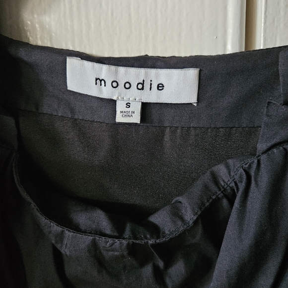 Moodie black swing tank, small - Picture 3 of 6